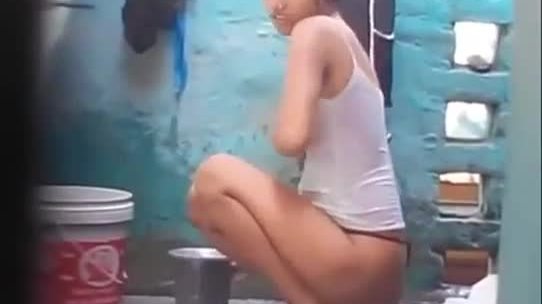 Desi hot girl sex in bath
