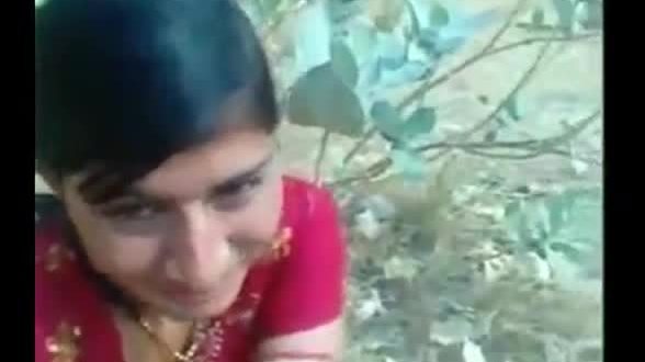 Tamil college girl outdoor sex with lover in college picnic